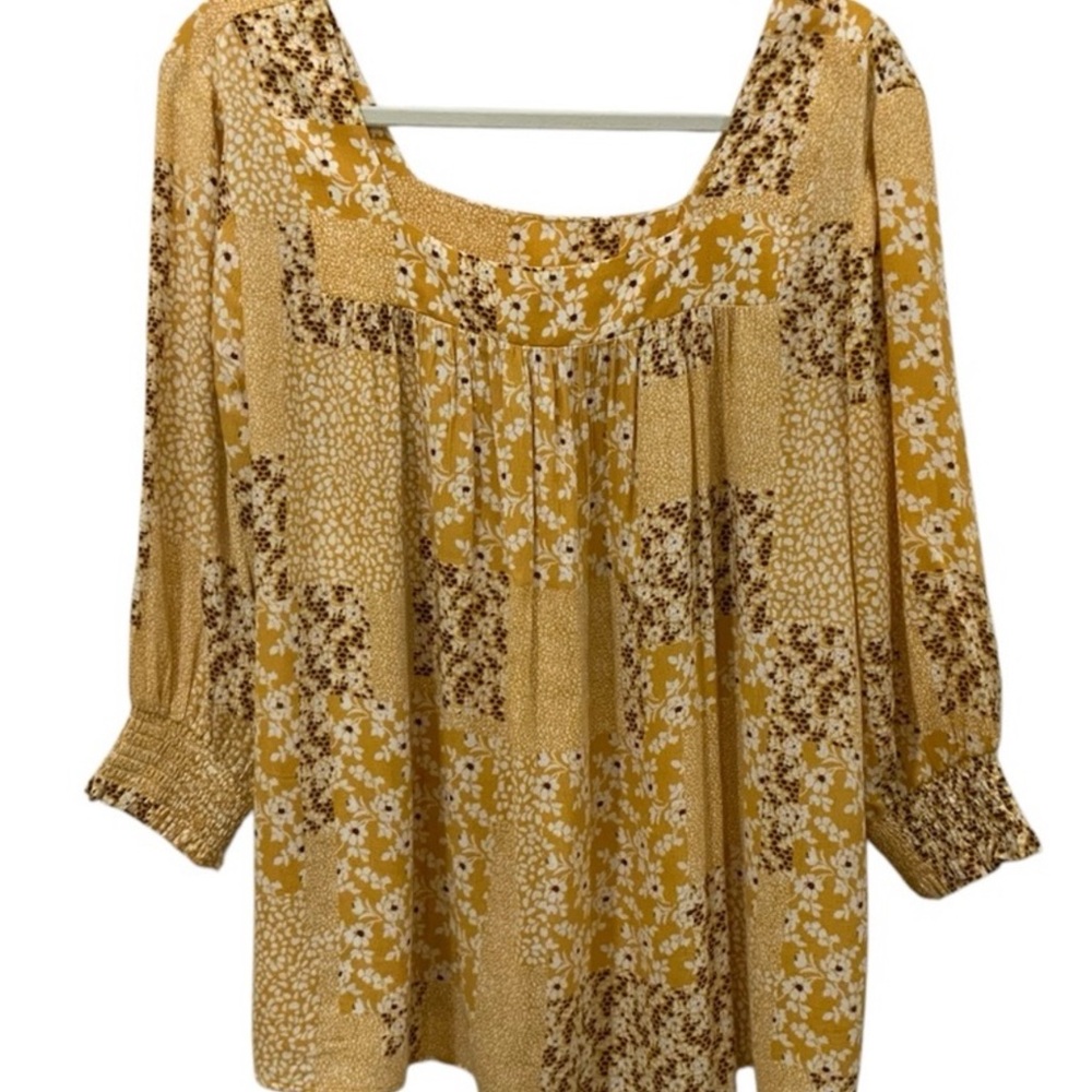 Women's Top by Washco